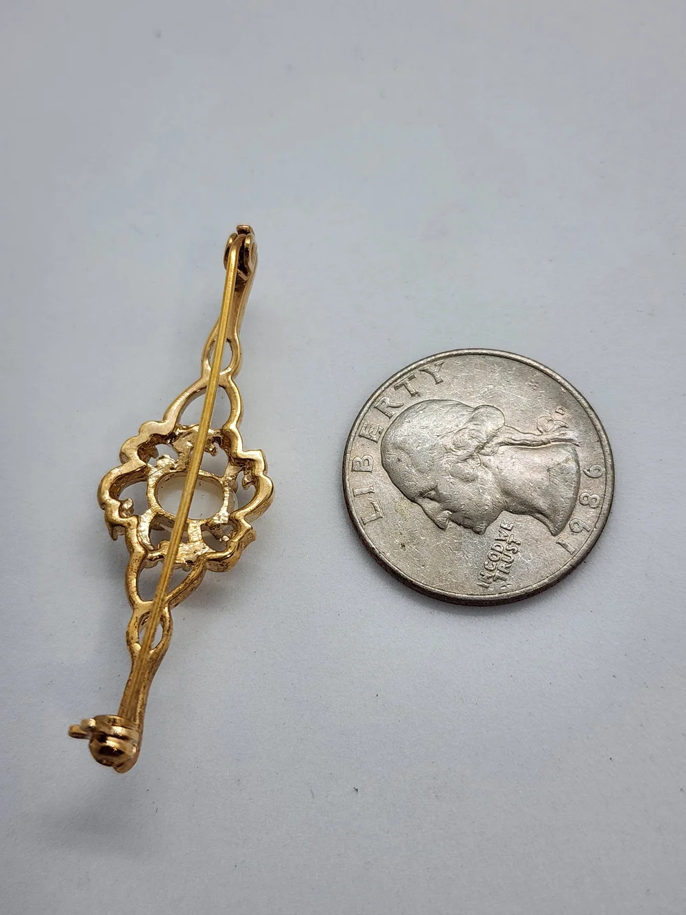 ✨️ 5 For 25 ✨️Gold-Tone Bar Brooch with White Cabochon and Clear Stones